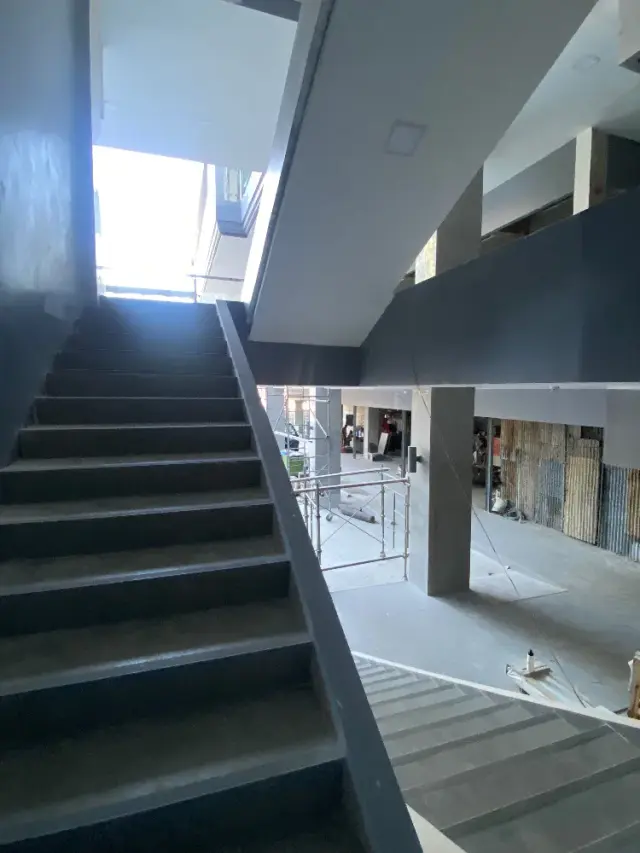 ALONG THE ROAD COMMERCIAL SPACE FOR RENT‼️ - Secondary Image