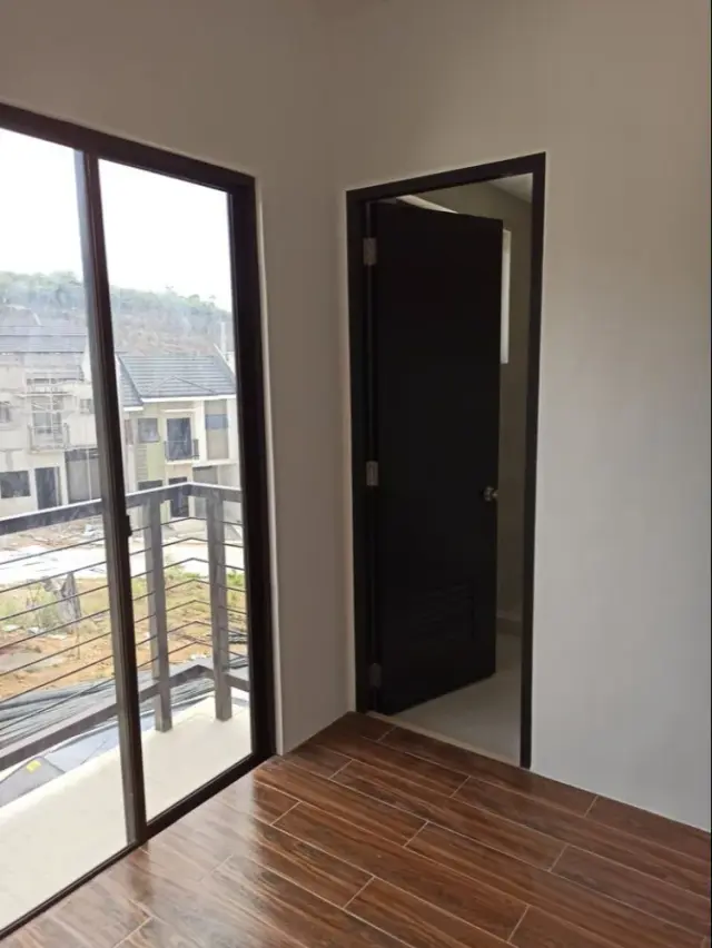 For Rent and Sale 4 bedroom  Townhouse in Minglanilla  Cebu - Secondary Image