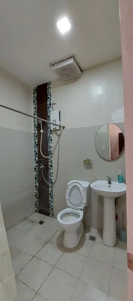 4 bedrooms for rent in Canduman Mandaue City near Ateneo De Cebu - Secondary Image
