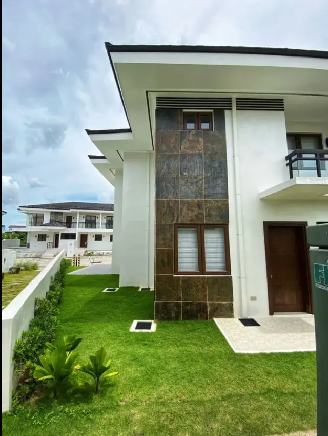 Embrace Comfort and Style: Rent This Semi-Furnished 4-Bedroom Haven in Talamban - Secondary Image