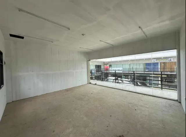 Prime Retail Opportunity: Unleash Your Business Potential in Liloan's Vibrant Commercial Space - Secondary Image