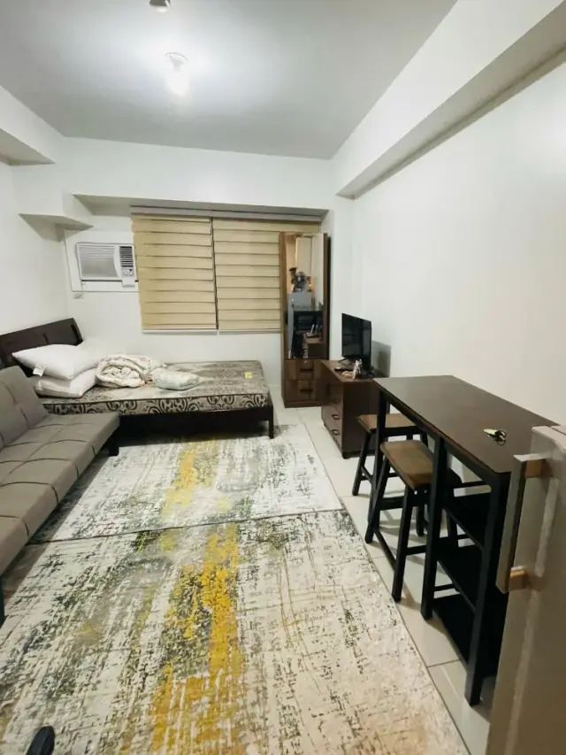 Discover Tranquility: Fully Furnished Studio with Parking Offering Scenic Sea Views in Bustling Cebu City - Secondary Image
