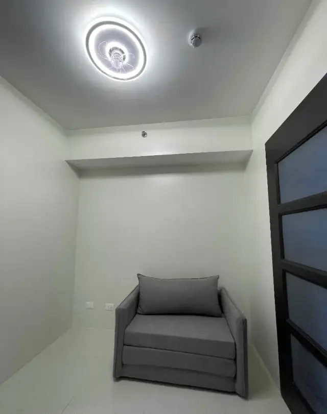 Captivating 1-Bedroom Haven with Private Balcony in Taguig - Fully Furnished Luxury! - Secondary Image