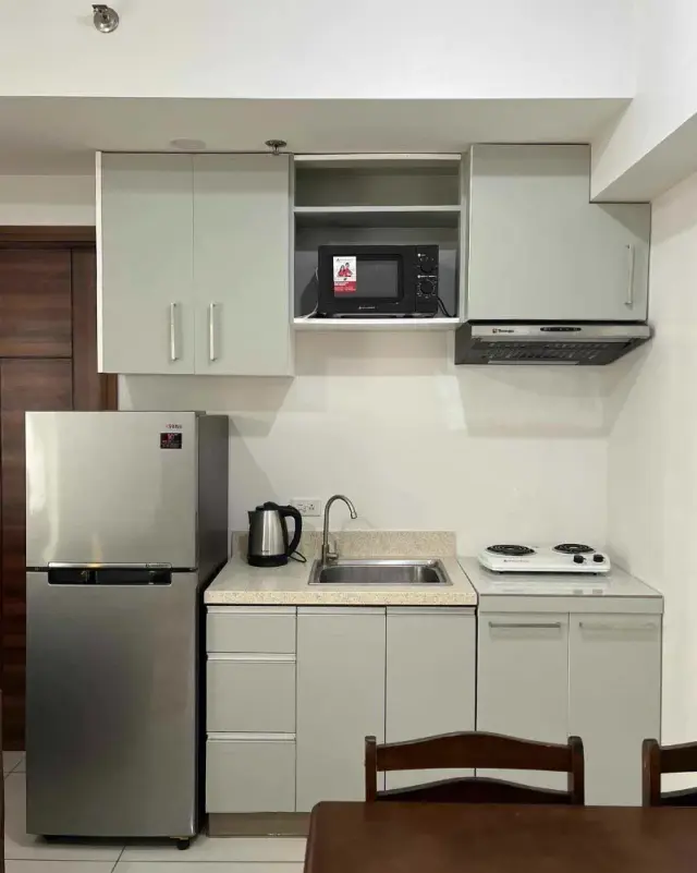 Fully Furnished 2 Bedroom Unit in Horizon 101 T2 - Secondary Image