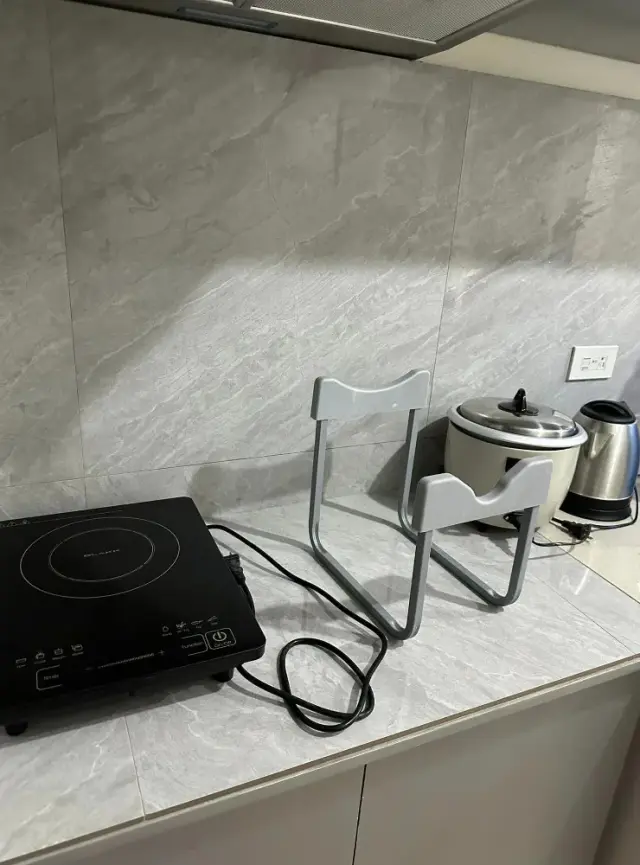 For Rent Fully Furnished Studio Unit at The Median near Cebu IT Park - Secondary Image