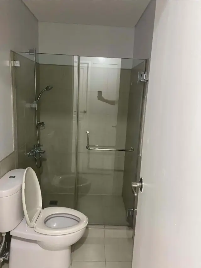 Fully Furnished unit in Senta Tower 10th floor Corner unit - Secondary Image