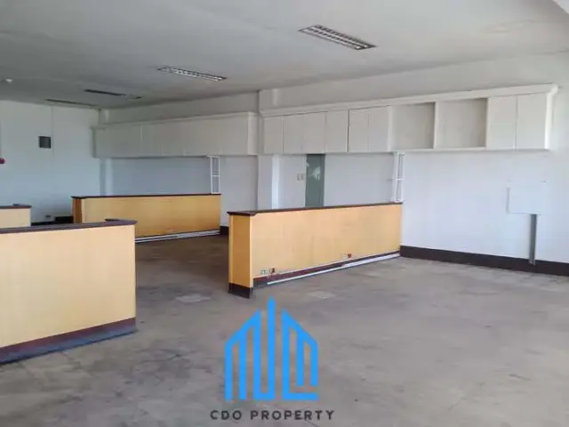 600 sqm COMMERCIAL /OFFICE SPACE FOR RENT in CDO - Secondary Image