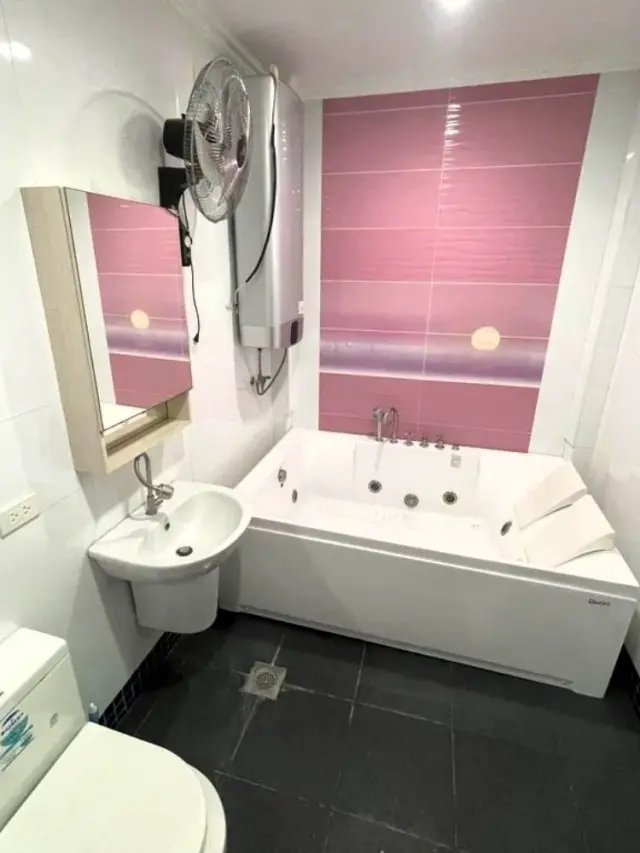 5 Bedroom House and Lot for Rent and Sale in Mandaue City - Secondary Image