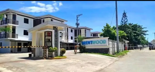 2 Bedroom Condo with parking for rent in Basak Lapu-Lapu City - Secondary Image