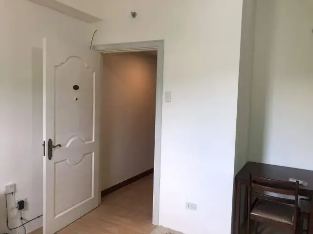 Studio Unit in AppleOne Banawa Condominium - Secondary Image