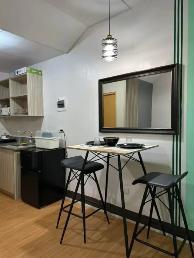 FURNISHED 1 BEDROOM CONDO UNIT WITH BALCONY - Secondary Image