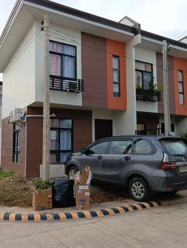 House and lot for Rent 3 bedrooms Long term - Secondary Image