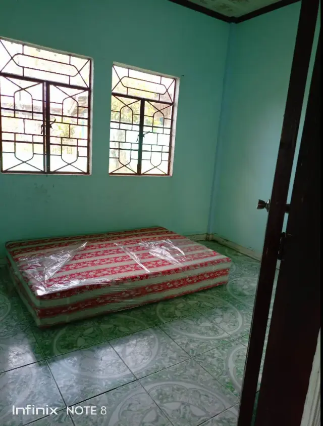 House and Lot for rent in Dauis - Secondary Image