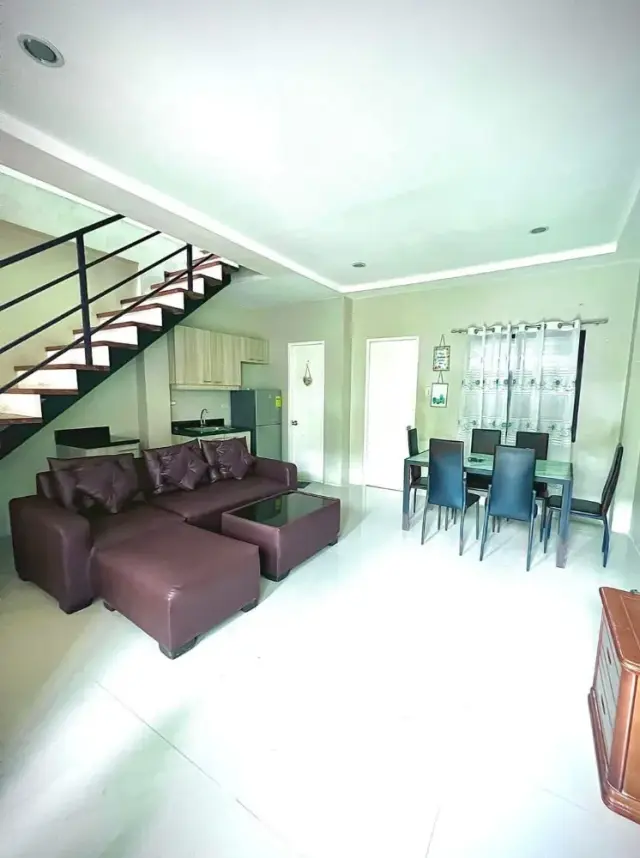 2 BEDROOM TOWNHOUSE FOR RENT! - Secondary Image