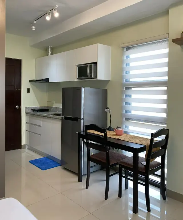 FOR RENT CORNER STUDIO UNIT IN CM LABANGON - Secondary Image