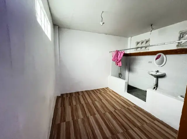 HOUSE FOR RENT DIVERSION PILI - Secondary Image