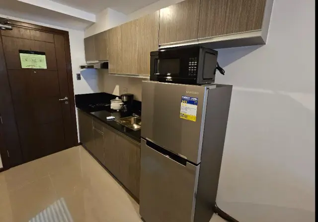 Modern Comfort in the Heart of the City – Fully Furnished Studio at Robinsons Galleria - Secondary Image