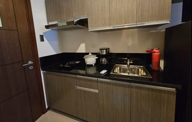 Modern Comfort in the Heart of the City – Fully Furnished Studio at Robinsons Galleria - Secondary Image