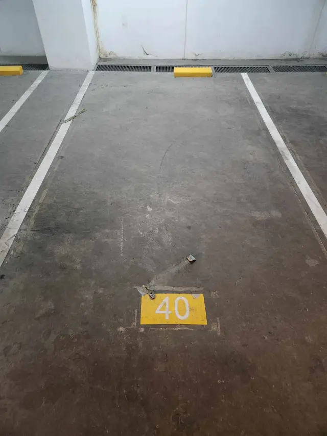 Parking Space for Rent - Secondary Image