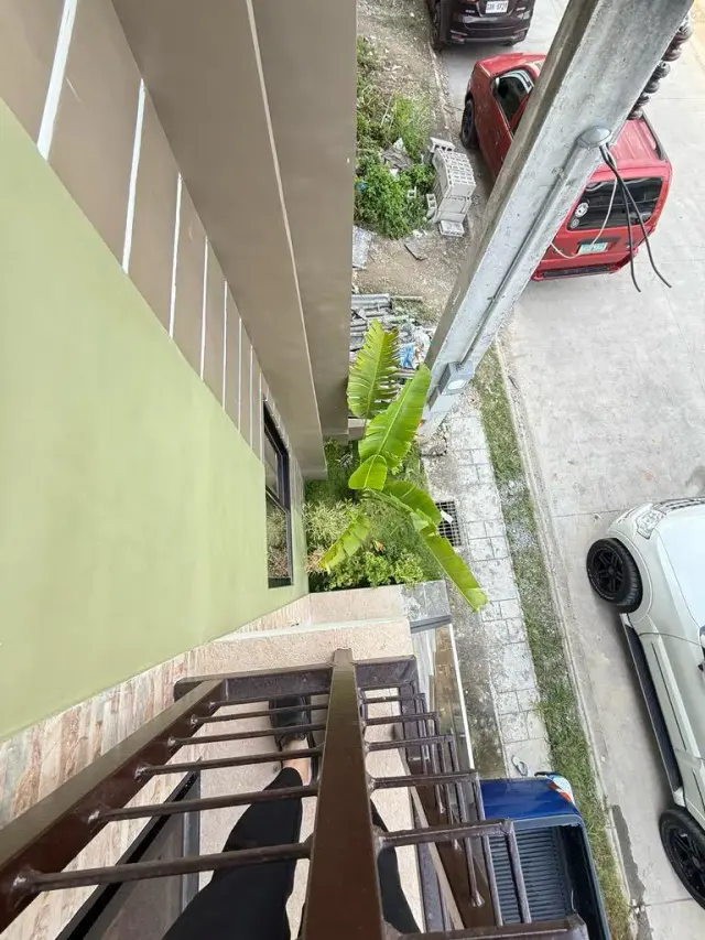 Minglanilla Highlands 3Br Fully Furnished Brand New facing SeaView - Secondary Image