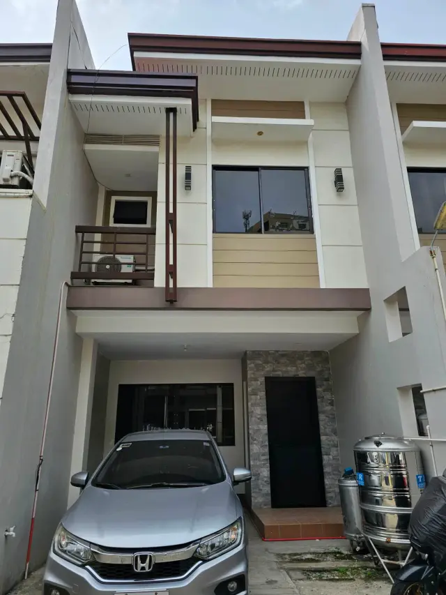 2 BR 2 STOREY HOUSE FOR RENT SENTA TOWNHOMES MANDAUE - Secondary Image
