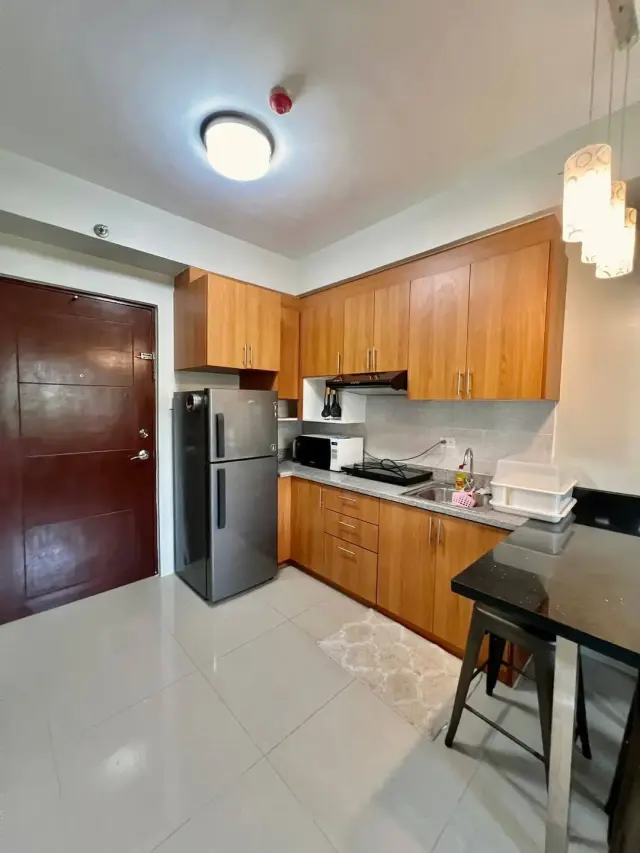 FOR RENT - 1 BEDROOM with BALCONY UNIT - Secondary Image