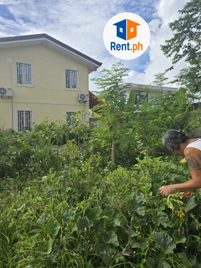 2 Bedroom and Garden area Townhouse for Rent - Secondary Image