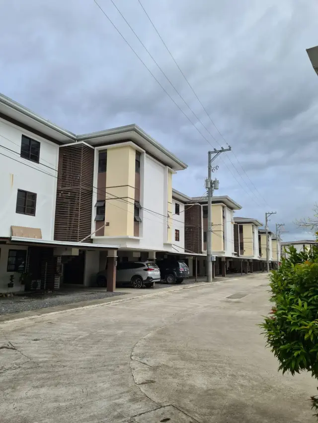 2 Bedroom-Condominium - Secondary Image