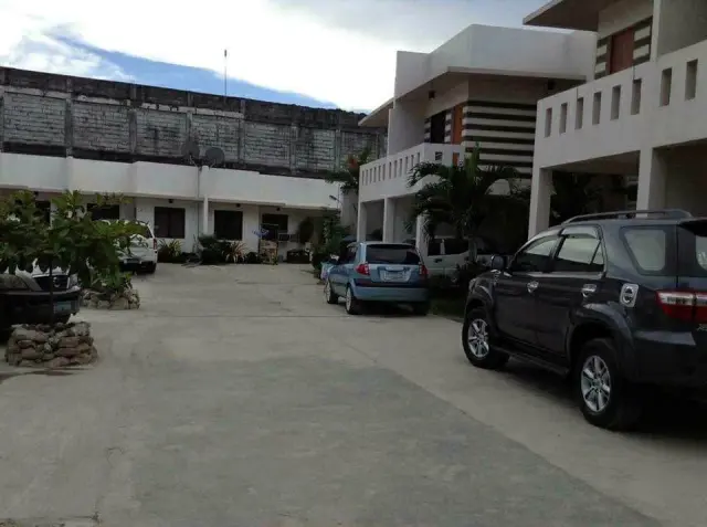 3 Bedroom bedroom Apartment for rent in  Canduman Mandaue City - Secondary Image