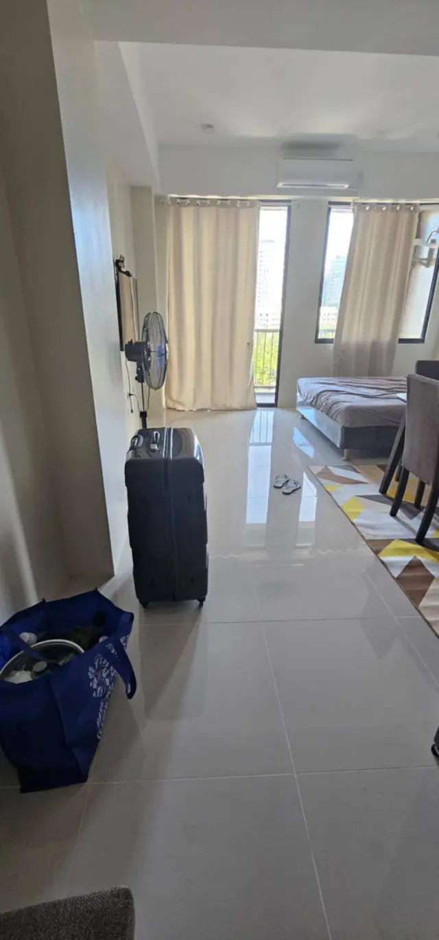 🌅 For Rent: Furnished Condo w/ Balcony at Mactan Plains Residences – Pool, Gym & More! - Secondary Image