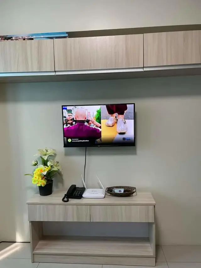 FULLY FURNISHED STUDIO TYPE CONDO UNIT IN HORIZON 101 - Secondary Image