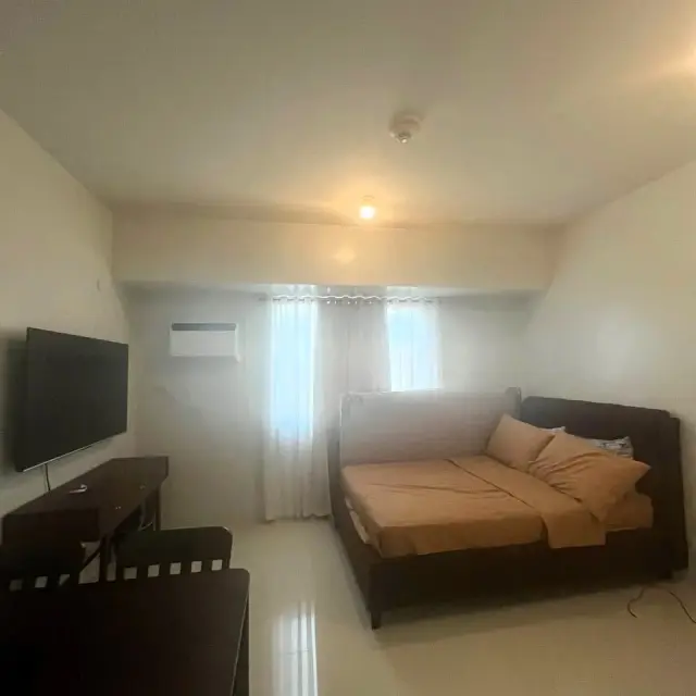 For Rent Studio Unit Fully Furnished in Taft East Gate - Secondary Image