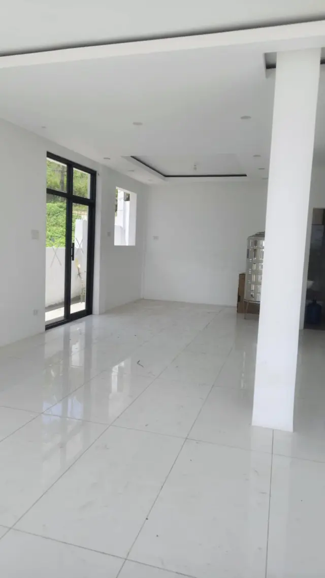3-Storey Commercial Building for Rent in Toledo City - Secondary Image