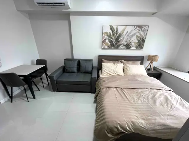 Fully furnished studio-type for rent in Mandani bay Mandani Cebu - Secondary Image