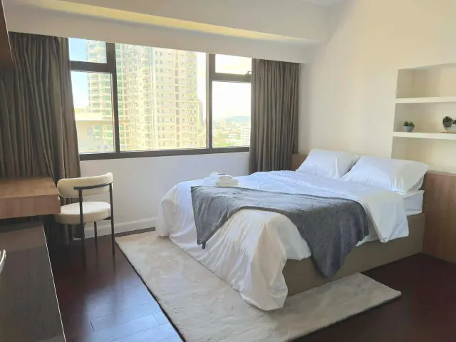 Elegant 1BR for SALE & for RENT in Alcoves, Cebu Business Park, Cebu City - Secondary Image