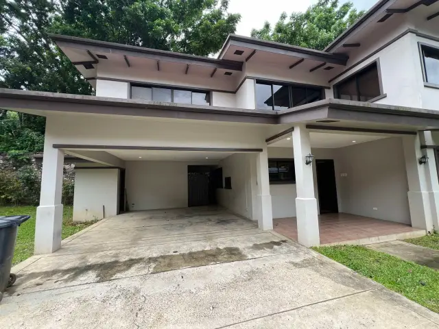 2-Storey House for RENT in Maria Luisa, Banilad, Near Gate - Secondary Image