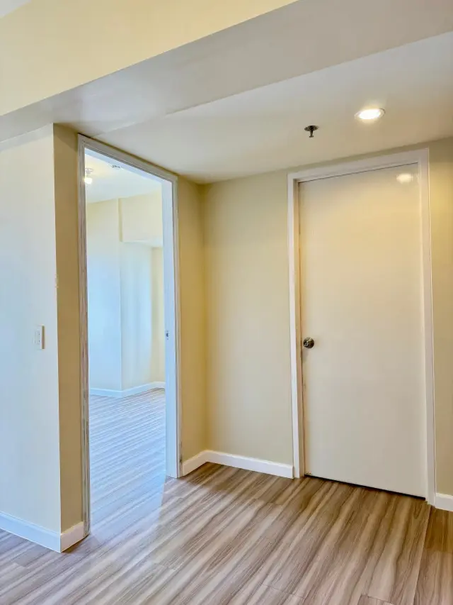 1 Bedroom for Rent at Avida (corner unit) - Secondary Image