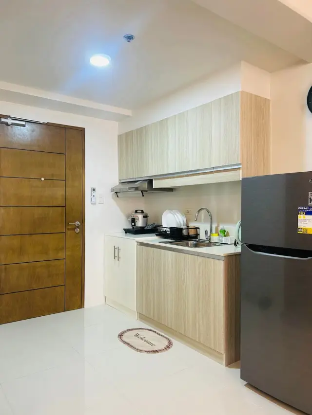 Studio-Condominium - Secondary Image