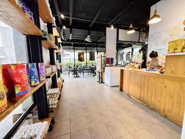 70 SQM COMMERCIAL SPACE FOR RENT — Cagayan de Oro City - Secondary Image
