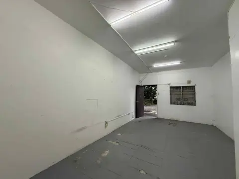 26-sqm-officecommercial-space-along-lacson-st-bacolod-city-for-rent