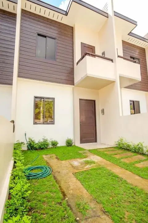 asian-inspired-townhouse-for-rent-in-capitol-for-rent
