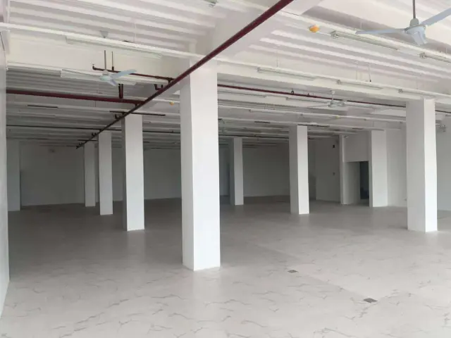 whole buildig for rent - Secondary Image