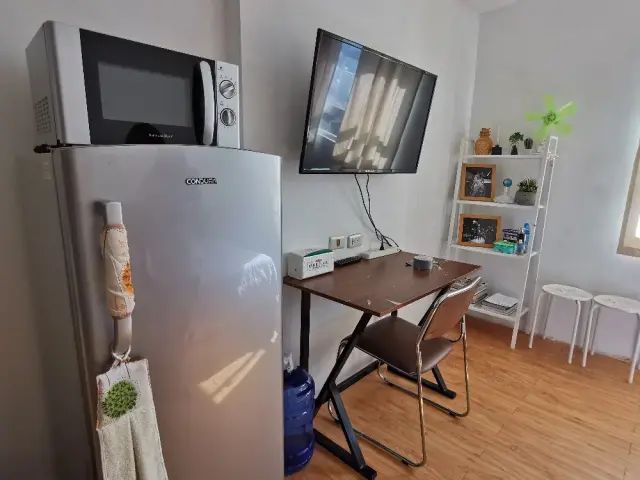 Studio Near IT Park with FREE Wi-Fi and condo dues - Secondary Image