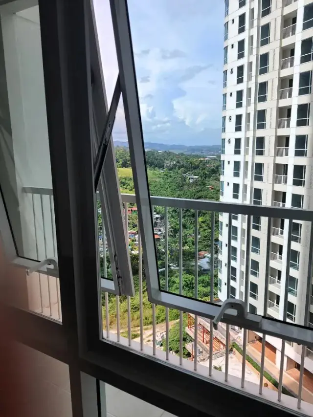 Semi Furnished One Bedroom For rent in Marco Polo Cebu City - Secondary Image