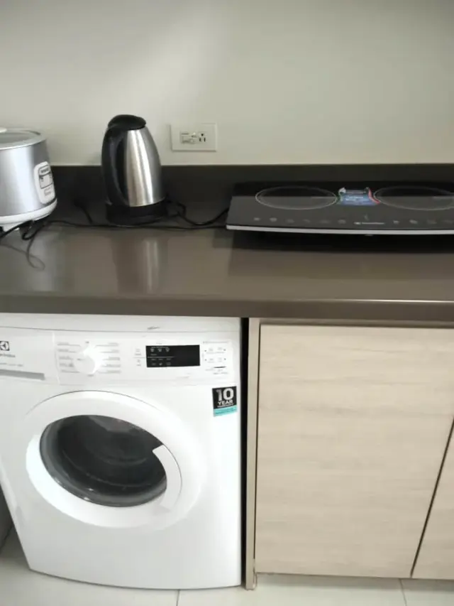 Furnished Studio-type Condo for rent in Mandani bay Mandaue city - Secondary Image