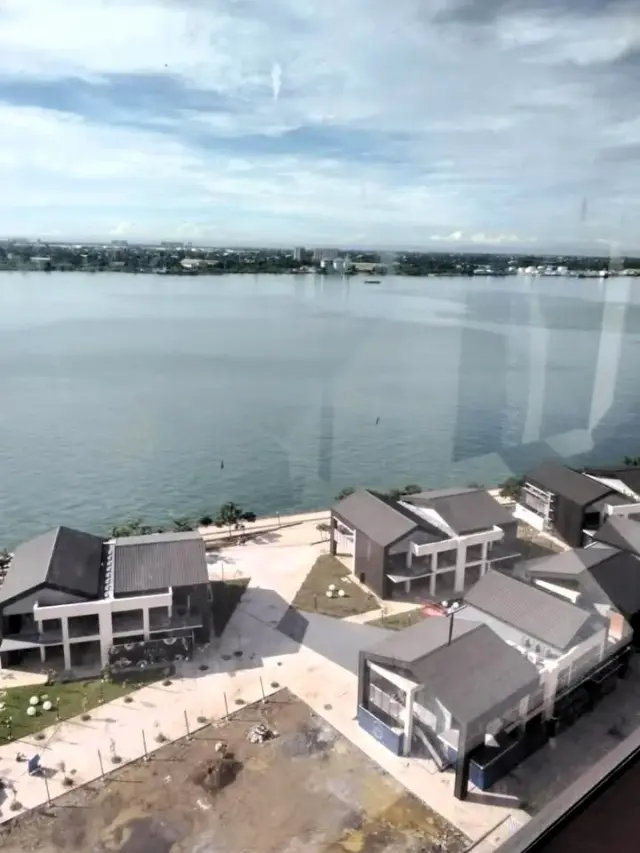 Furnished Studio-type Condo for rent in Mandani bay Mandaue city - Secondary Image