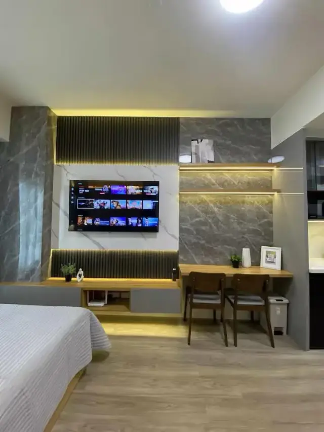 Median by la guardia flats for condo for rent - Secondary Image