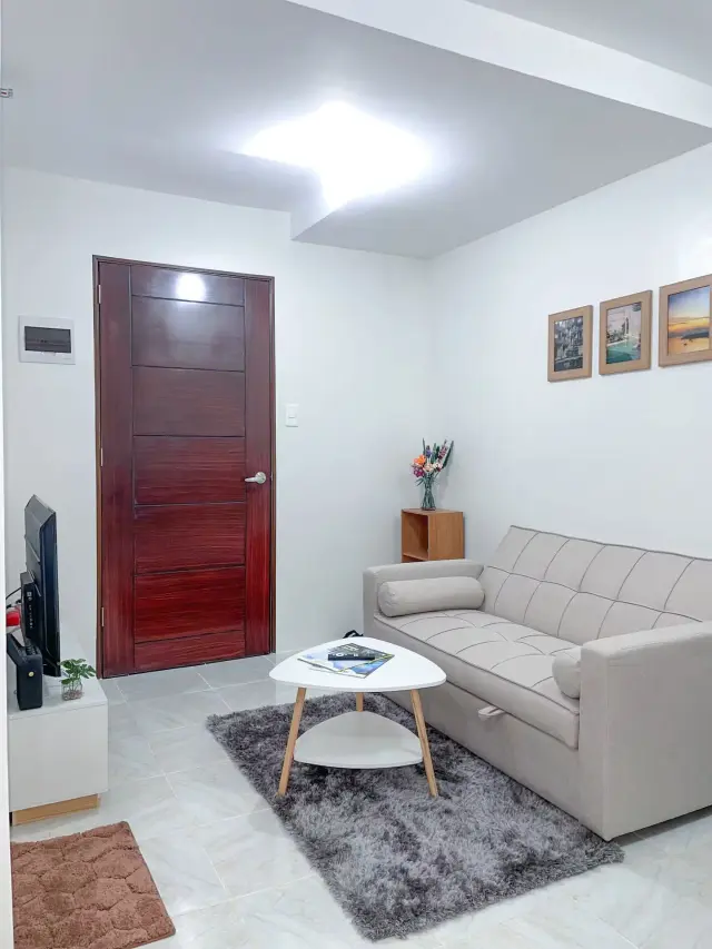 🌟 For Rent: Fully Furnished Condo at Urban Deca Homes Banilad, Cebu City - Secondary Image