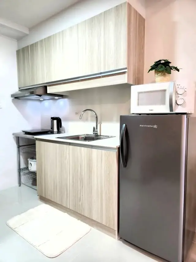 Fully Furnished Studio-type Condo for rent in tatf East gate Mabolo Walking distance to Ayala Business Park - Secondary Image