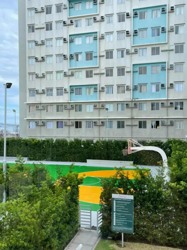 Marina spatial condo for rent - Secondary Image